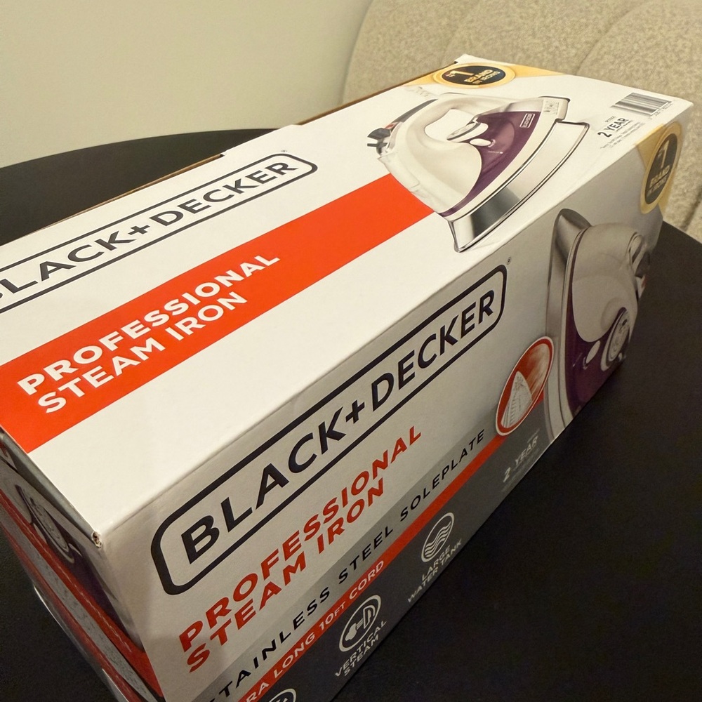 Black+Decker Professional Steam Iron (new in box)